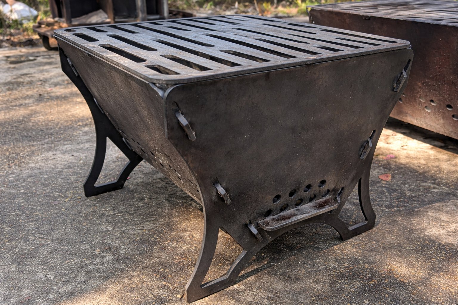 Own The Fire Brasero Forge 17x13 pack grill